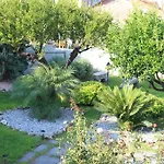 L'antico Borgo Bed and Breakfast Μιλάτσο