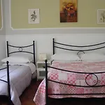L'antico Borgo Bed and Breakfast Μιλάτσο