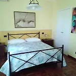 Bed and Breakfast L'antico Borgo Μιλάτσο