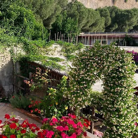 B&B L'antico Borgo 4*