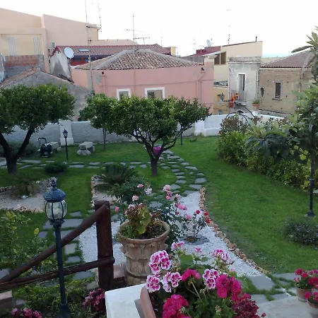 L'antico Borgo 2*