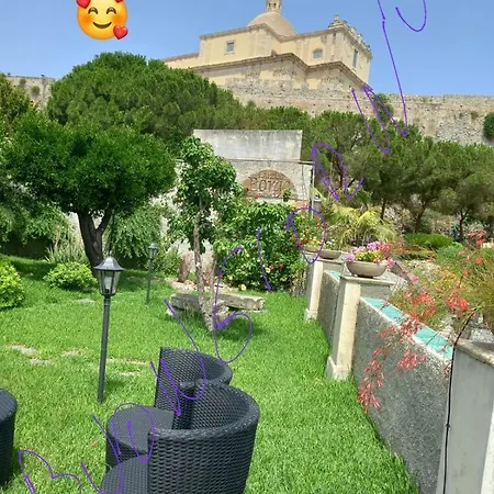 L'antico Borgo Bed & Breakfast 2*
