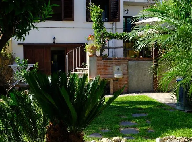 L'antico Borgo Bed & Breakfast 4*